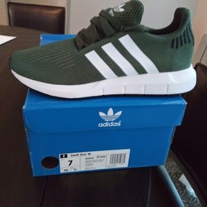 Adidas Swift Run